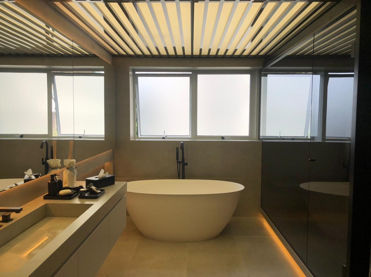 Forro com iluminação-residencia condominio.jpg